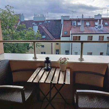 Cozy Rooftop With Balcony Prague Exterior photo